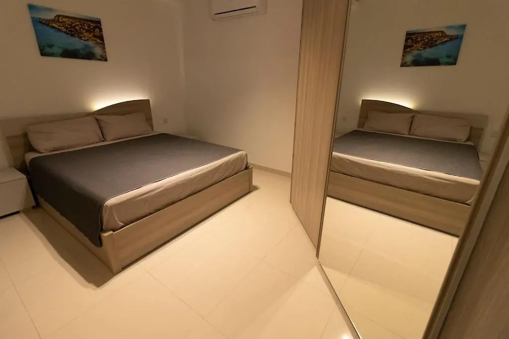 Lovely Modern 1 Bedroom Apartment In San Gwann Malta