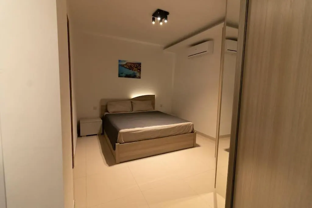 Lovely Modern 1 Bedroom Apartment In San Gwann
